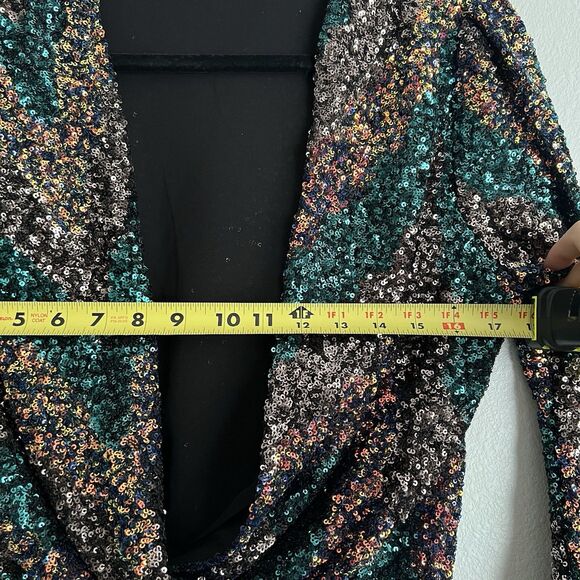 ASTR the Label Primadonna sequin top in a multicolored sequin sunset Size S - Picture 6 of 6